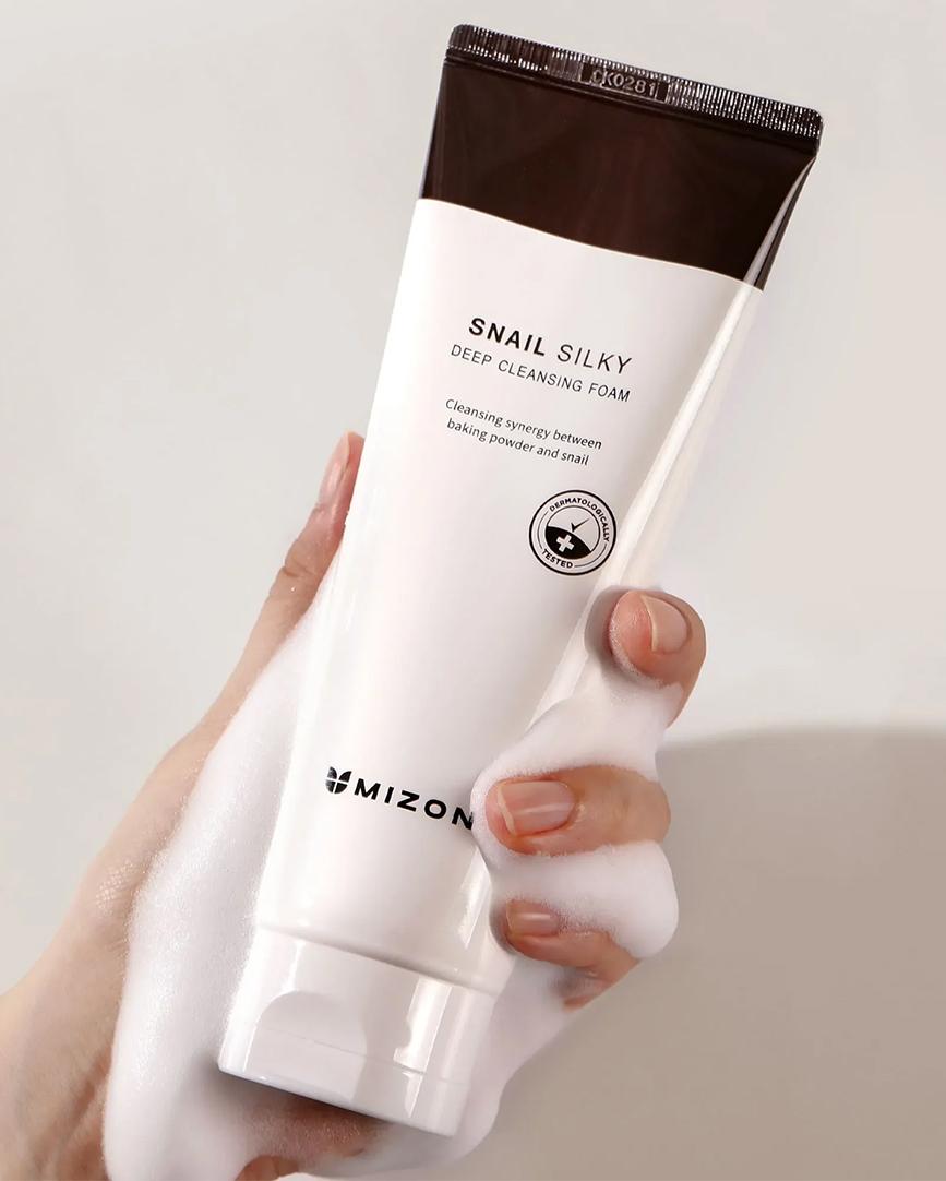 MIZON Snail Silky Deep Cleansing Foam